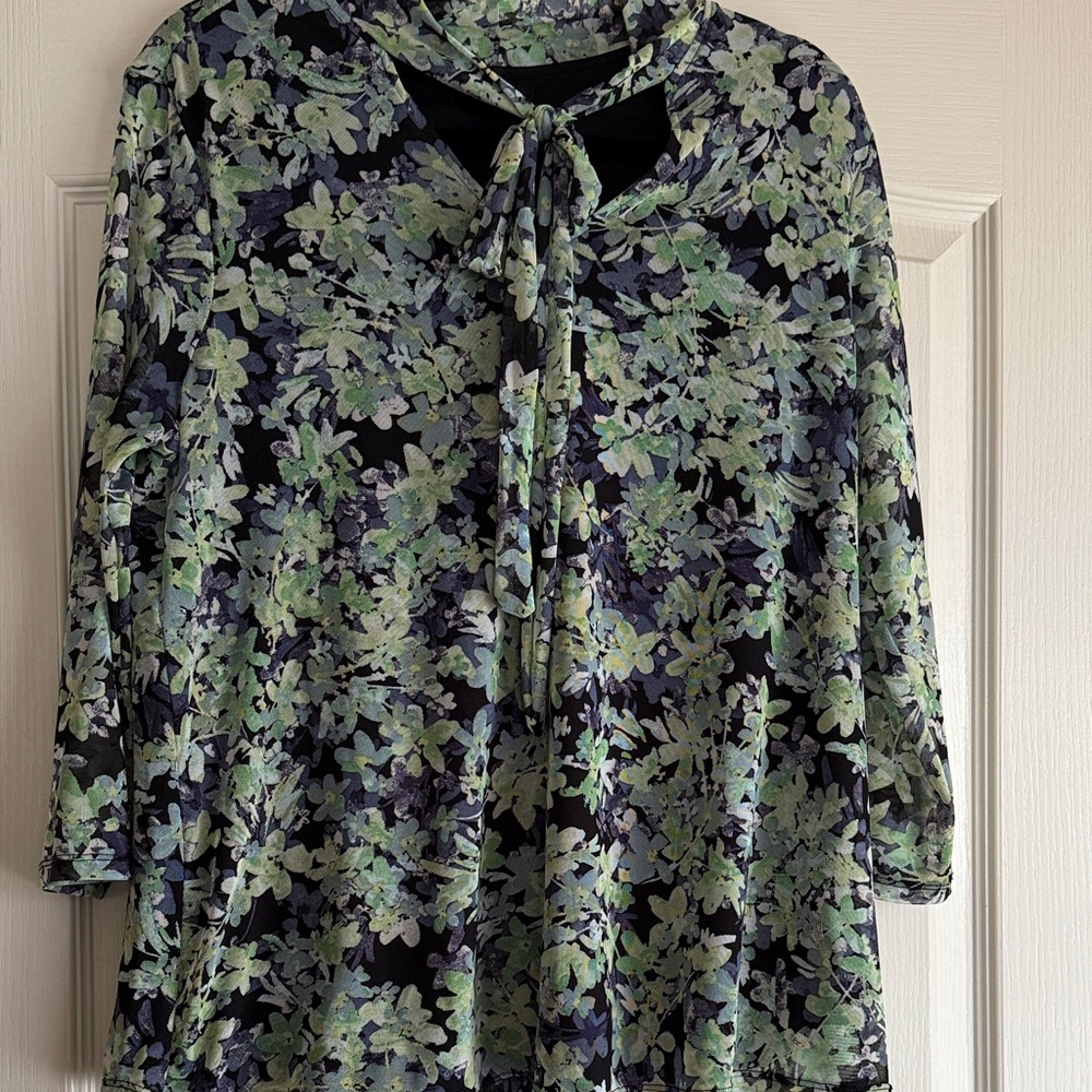 Cocomo Green and Black Floral Blouse